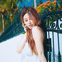 为什么有的女性却到了60岁还能够保持傲人的双乳